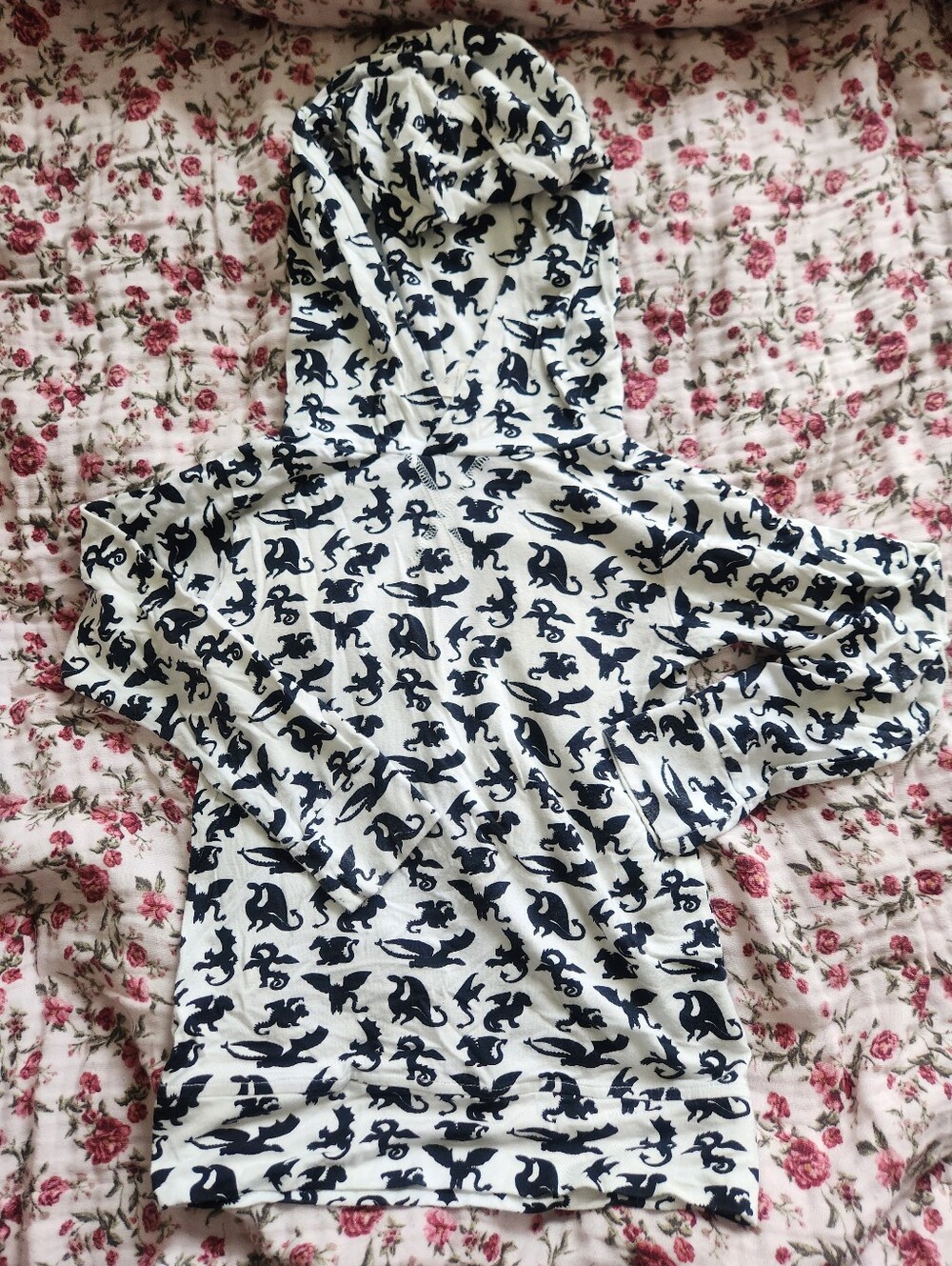 Kate Quinn Dragon Hoodie Size 6